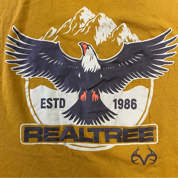 Realtree Yellow Crew Neck T-Shirt Graphic Print Size XL - Picture 4 of 8